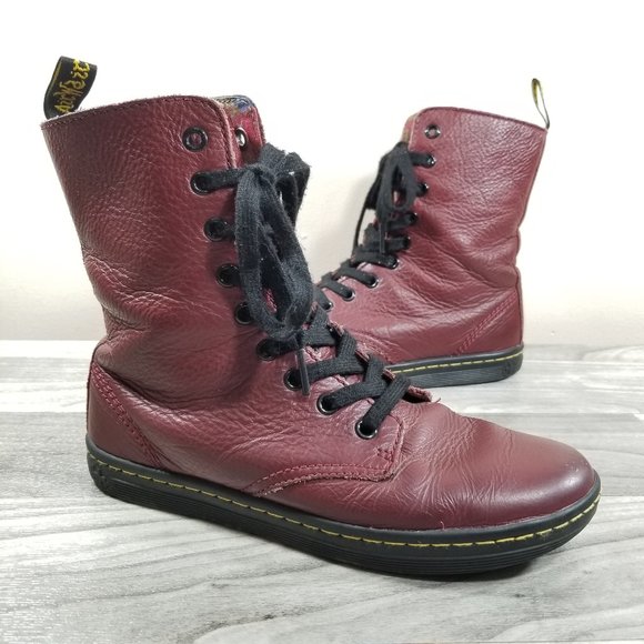 Dr. Martens Shoes - Dr Martens Womens 6 Stratford Lace Up Combat Boot